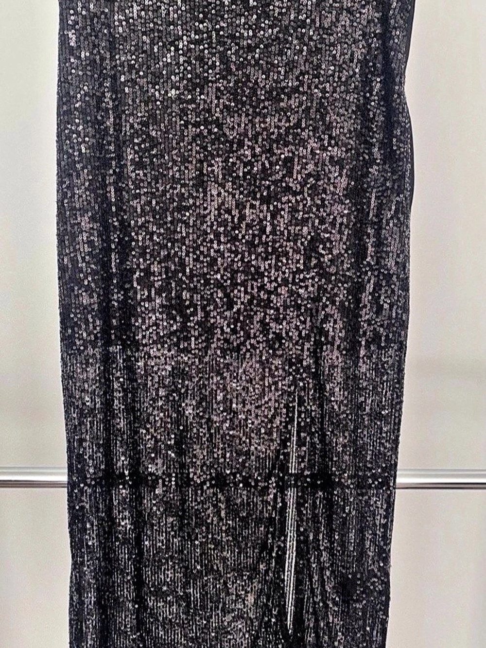 H&M Sequined Midi Skirt Sequin Midi Skirt Black Size 8